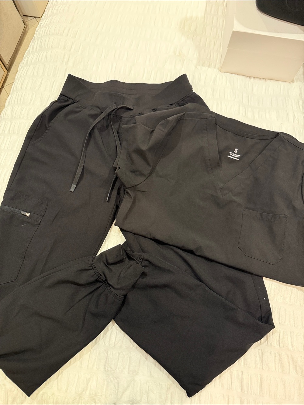 Figs Black Women's Scrub Set - Jogger Pants & V-Neck Top